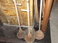    (4) Vintage Hand Clothes Washing Tools