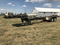 1982 Fracmaster  41 T/A Trailer Chassis