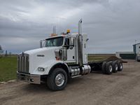 2012 Kenworth T800 Tri Drive Cab & Chassis