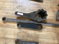    (3) Hammer Wrenches