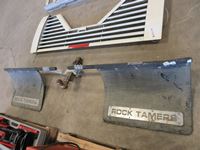    2" Receiver with Rock Tammer Mud Flaps