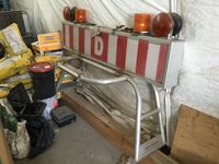    Pilot Truck Wide Load Assembly