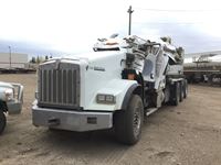 2014 Kenworth  Tri Drive Winch Truck (Damaged Roll Over)