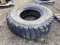    (1) 17.5R25 Grader Tire