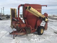  New Holland 357 Grinder Mixer