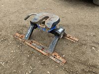  Reese  Fifth Wheel Hitch