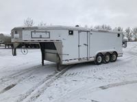 2005 Mustang  20 Ft Tridem Gooseneck Pressure Washer Trailer