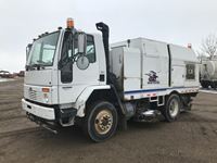 2001 Sterling SC7000 S/A Sweeper Truck