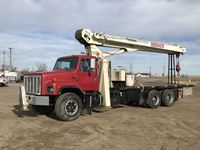 1997 International 2674 T/A W/ National 900 25 Ton Boom Truck