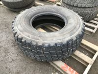    Kal-Tire Recap 17.5R25 Tire