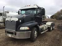 2009 Mack Pinnacle T/A Day Cab Highway Tractor