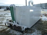   2000 gallon Water Tank with Pump