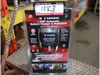    YUSA Battery Charger