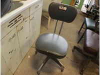    Swivel Office Chair