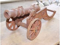    Cast Iron  Ornamental Cannon