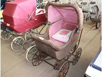    Wicker Baby Carriage