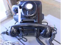    Desk Top Hand Crank Ringer Telephone