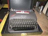    Smith - Corona Typewriter