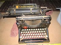    Underwood Typewriter