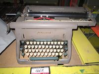    Underwood Typewriter