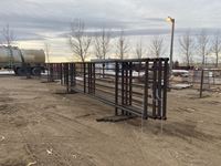    (4) 24 Ft Free Standing Corral Panels