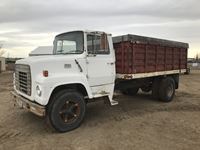  Ford 750 S/A Grain Truck