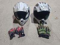    (2) Youth Helmets & (2) Pairs Youth Gloves