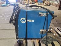    Miller Millermatic 252 Mig Welder