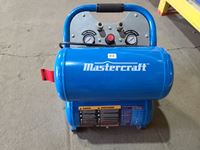    Mastercraft 5 Gal Air Compressor