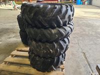    (4) Quad Tires on Rims