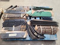    Pallet of Assorted Blades & Knives