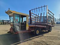  New Holland 1069 Square Bale Wagon