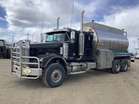 2007 Freightliner FLD120SD T/A Tank Truck