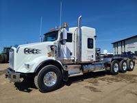 2011 Kenworth T800 Tri/A Highway Tractor