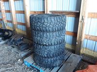  Cooper Discovery  (4) Tires