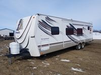 2009 Fleetwood Prowler 2802 BDB Extreme Edition 28 Ft T/A Travel Trailer