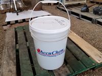    Pail Of DuoPower Vehicle Wash