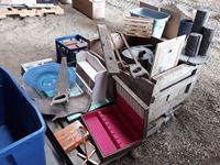    Pallet of Antiques and Collectables