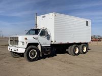 1989 Ford FT900 T/A Van Truck