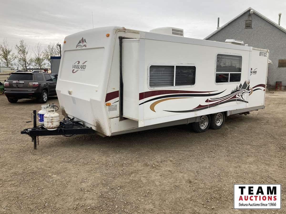 travel trailer on auction