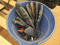    Pails of Knives