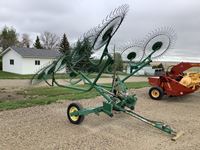  John Deere 702 10 Wheel V Hay Rake