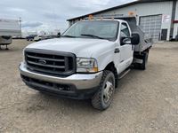 2004 Ford F550 4X4 Dually Truck