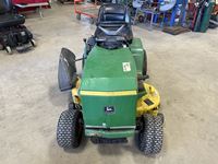  John Deere STX 38 Lawn Tractor