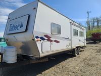 2005 Tahoe  T/A Bumper Pull Travel Trailer