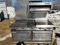    Garland Natural Gas Commercial Oven w/ Grille