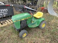  John Deere 116 Lawn Tractor