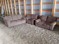    (3) Piece Sofa Set