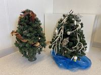    (2) Small Christmas Trees