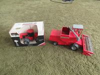    (2) Die Cast Collectible Toys